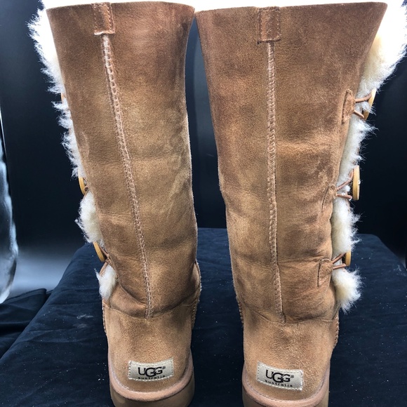 UGG Bailey 3 Button Boot - Picture 14 of 14